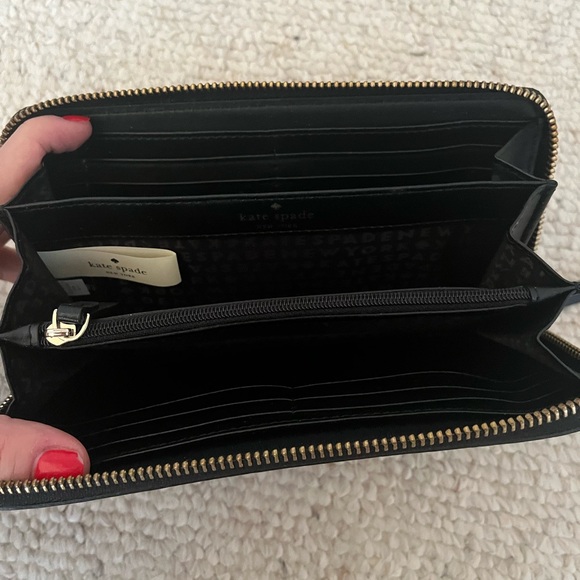 Kate Spade Wallet - Picture 2 of 2